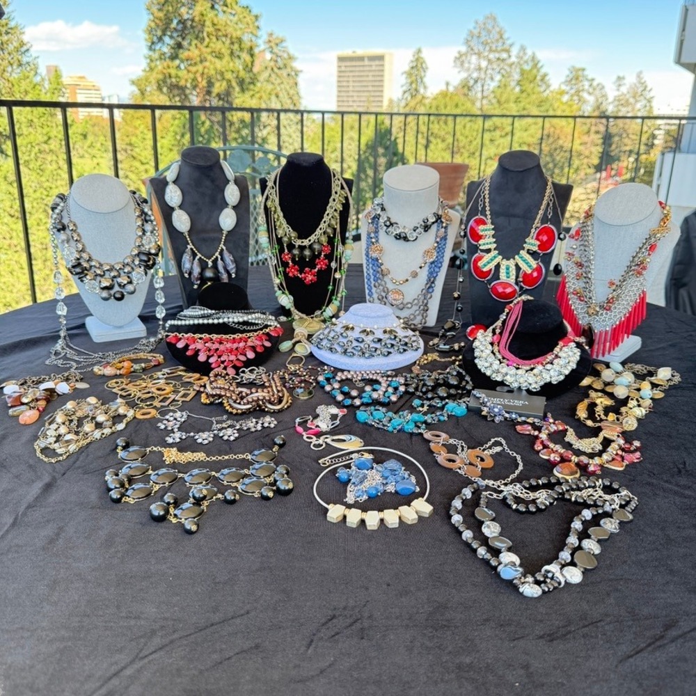 Necklace Lot Costume Jewelry Wearable Resale Reseller Harvest 43 Pieces